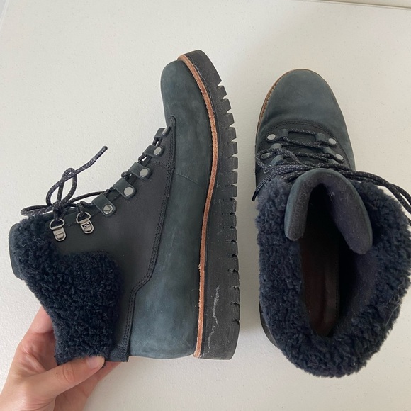 EUC | Cole Haan women’s Zero Grand‎ Explorer hiking boots — size 9 - Picture 4 of 8